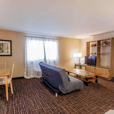 Quality Inn ארלינגטון מראה חיצוני תמונה